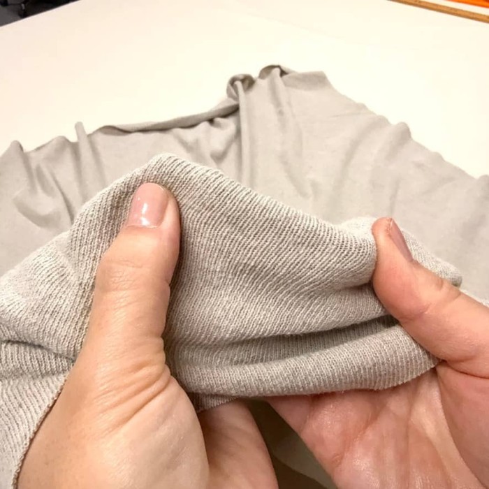 Tissu maille tricot coton taupe clair - Marque Française