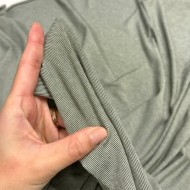 Tissu jersey coton élasthanne à petites rayures kaki - Marque Française