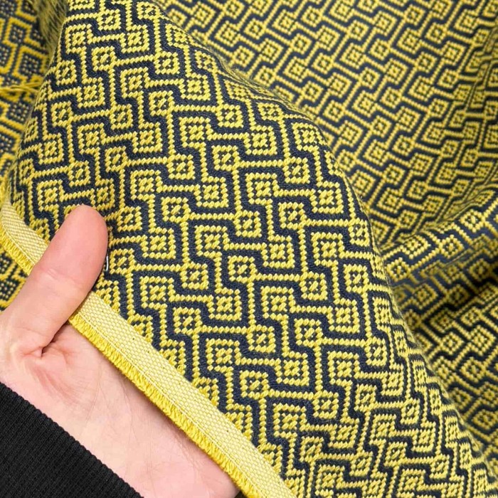 Tissu Qilim jaune noir géométrique - Tissu d'éditeur Tissu Qilim jaune noir géométrique - Tissu d'éditeur