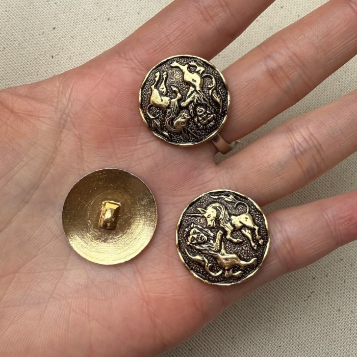 Bouton rond bijou bronze lion licorne 22mm Bouton rond bijou bronze lion licorne 22mm