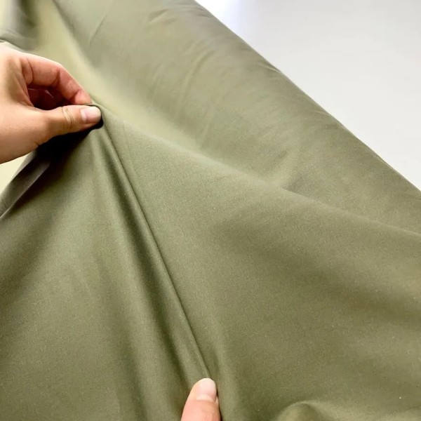 Tissu coton élasthanne vert kaki Tissu coton élasthanne vert kaki