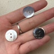Bouton rond nacre gris naturel 17mm