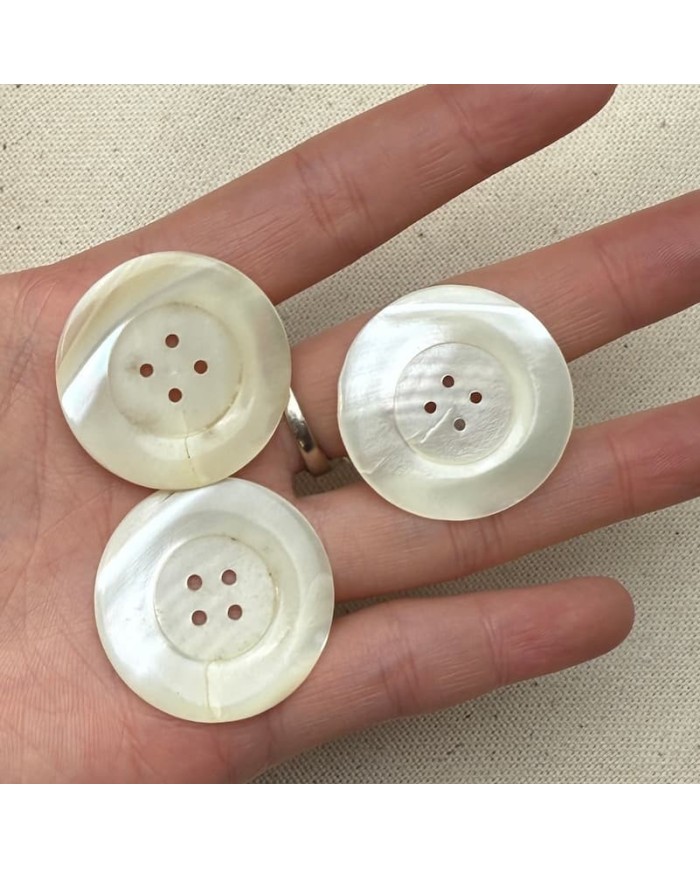 Lot De 26 Boutons Vintage Beige Nacré - 1,5 Cm - Idéal Couture, Customisation - Origine France