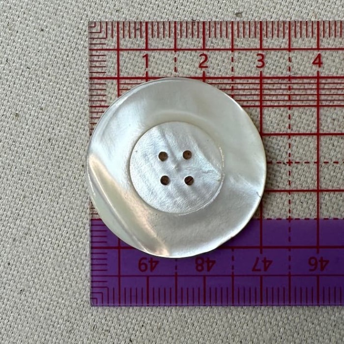 Bouton rond nacre blanc crème naturel 30mm