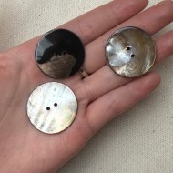 Bouton rond nacre marron naturel 30mm