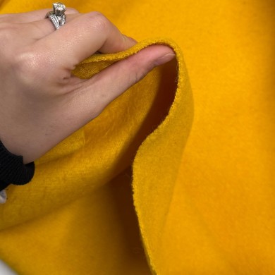 Tissu Laine Polyamide jaune moutarde Tissu Laine Polyamide jaune moutarde