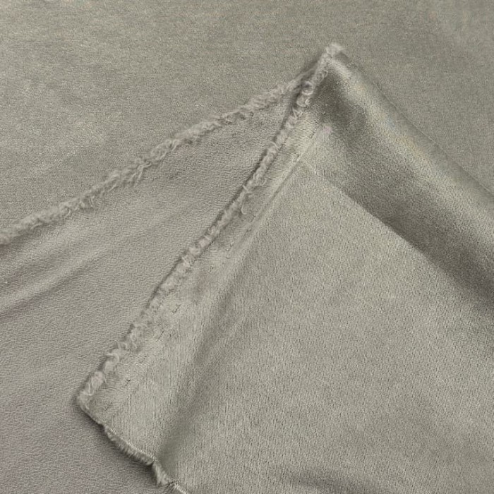 Tissu cupro laine viscose gris taupe - Haute couture Tissu cupro laine viscose gris taupe - Haute couture