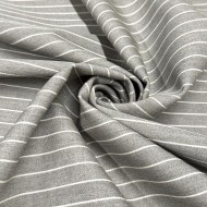 Tissu laine gris à rayures blanches - Haute couture Tissu laine gris à rayures blanches - Haute couture