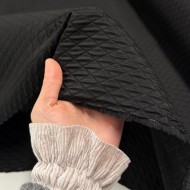 Tissu Polyester aspect gaufré noir Tissu Polyester aspect gaufré noir