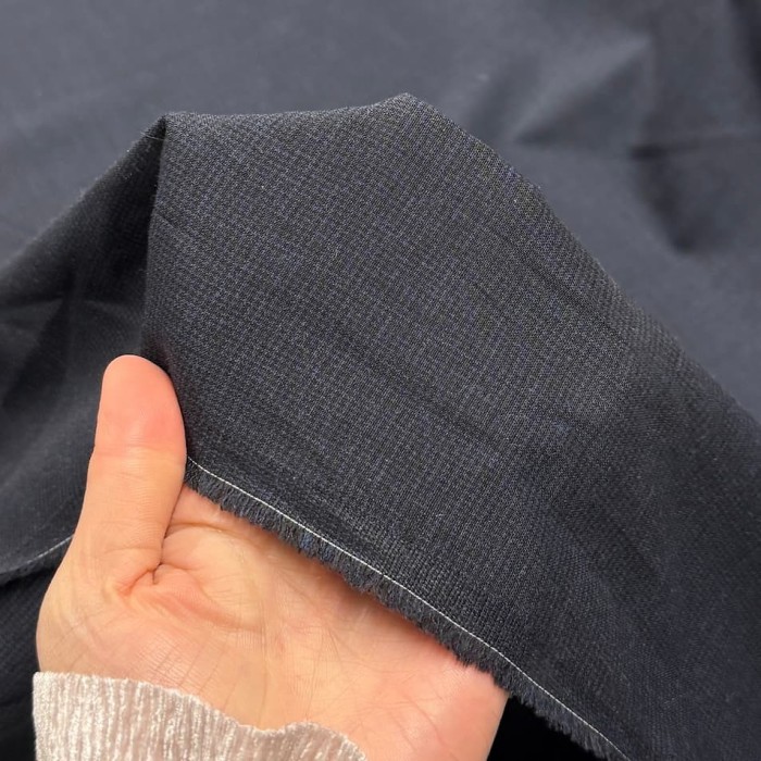Tissu Laine polyester Lycra petit carreau bleu foncé Tissu Laine polyester Lycra petit carreau bleu foncé
