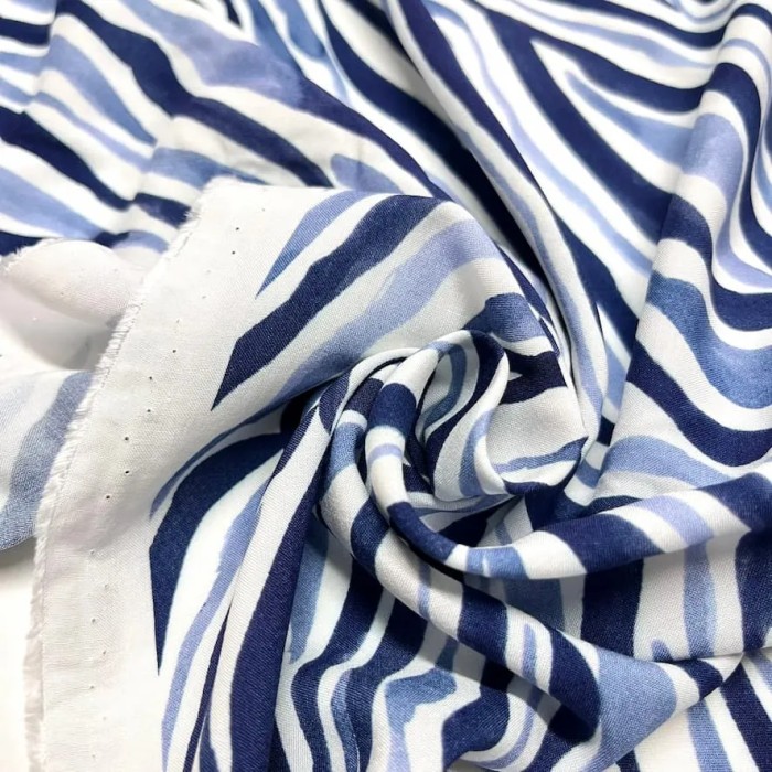 Coupon 130 X 135cm Tissu viscose zébre bleu
