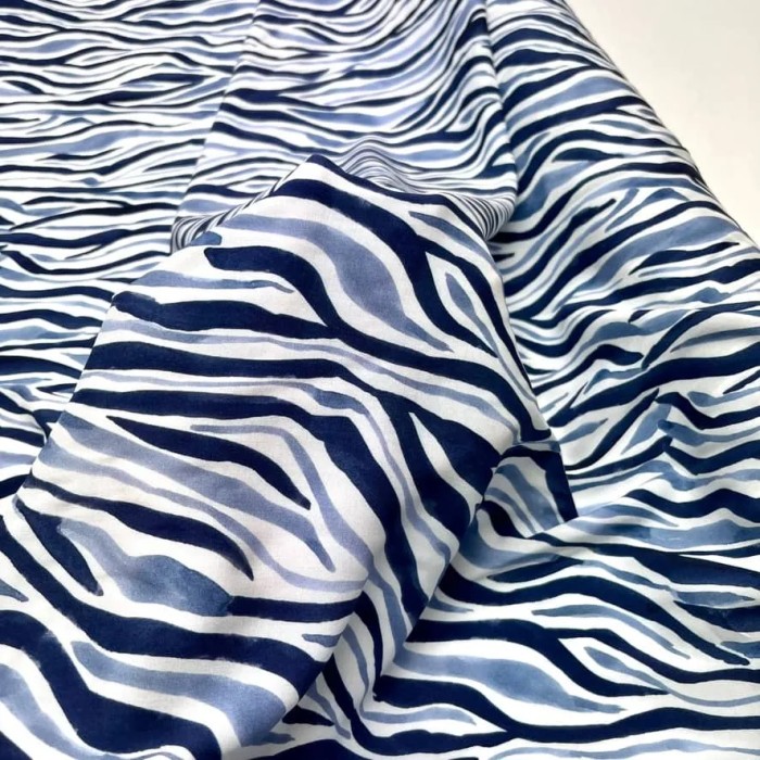 Coupon 130 X 135cm Tissu viscose zébre bleu