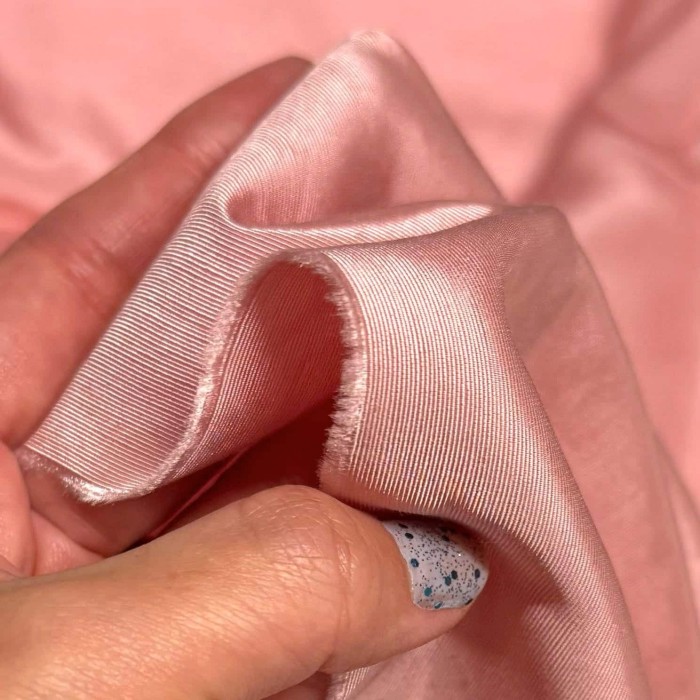 Tissu doublure sergé viscose rose bonbon Tissu doublure sergé viscose rose bonbon