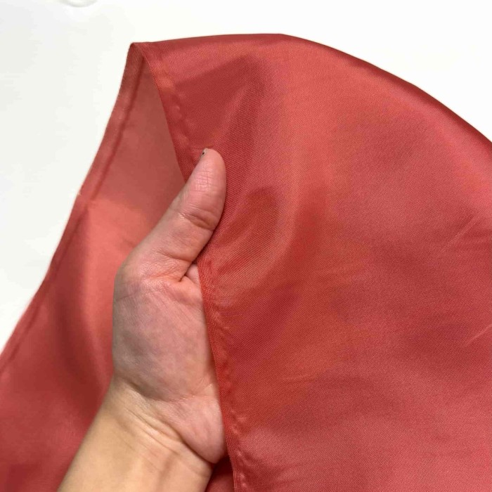 Tissu doublure polyester saumon uni Tissu doublure polyester saumon uni