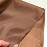 Tissu doublure 100% polyester marron clair uni Tissu doublure 100% polyester marron clair uni