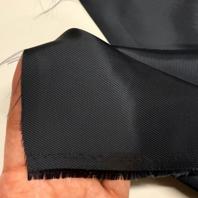 Tissu doublure sergé viscose acétate noir bleuté Tissu doublure sergé viscose acétate noir bleuté