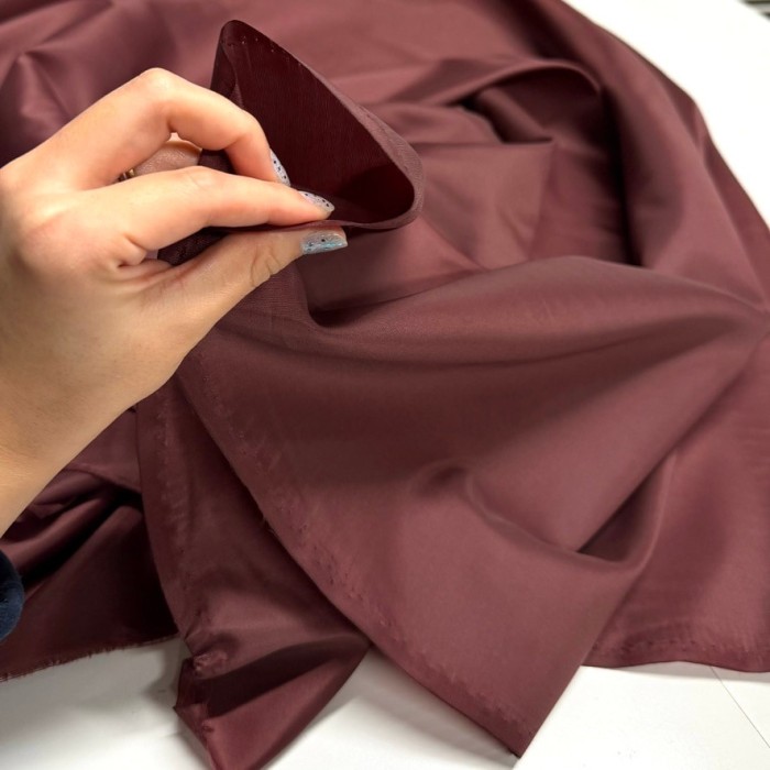 Tissu doublure polyester vieux rose uni Tissu doublure polyester vieux rose uni