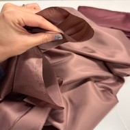 Tissu doublure polyester taupe rosé uni Tissu doublure polyester taupe rosé uni