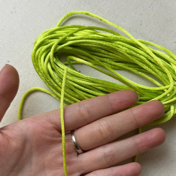 Queue de rat vert polyester 2mm Queue de rat vert polyester 2mm