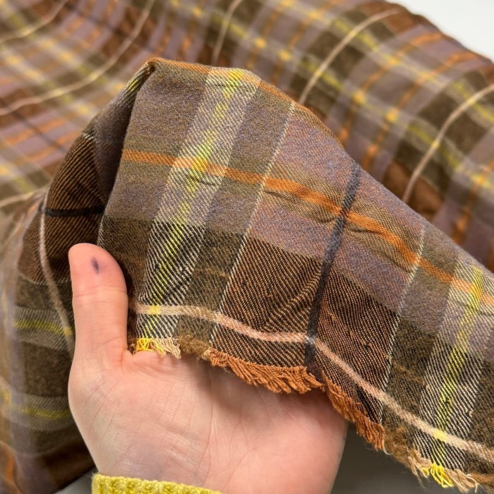 Tissu Laine Polyester carreaux marron multicolore Tissu Laine Polyester carreaux marron multicolore