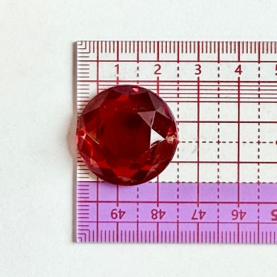 Pierre strass à coudre rond 2 trous rouge fond or 25mm