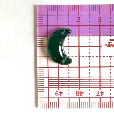 Pierre strass à coudre lune 2 trous vert fond or 12mm