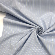 Tissu coton popeline bleu clair poudré à rayures blanches - Haute couture