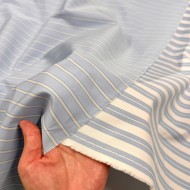 Tissu coton popeline bleu clair poudré à rayures blanches - Haute couture