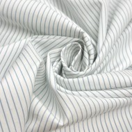 Tissu coton popeline blanc à rayures bleu ciel - Haute couture