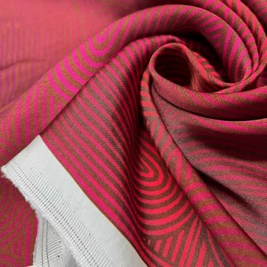 Tissu viscose ondulé violet coupon 260x135cm Tissu viscose ondulé violet coupon 260x135cm