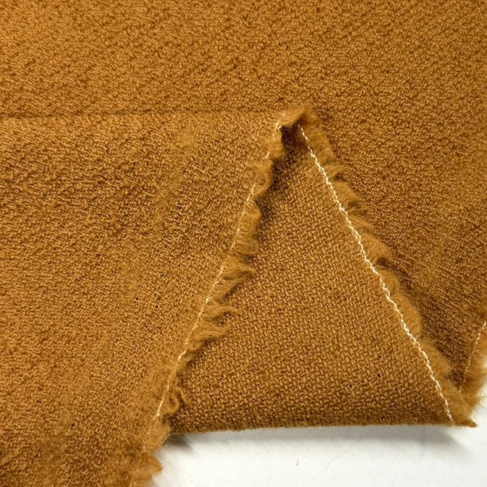 Tissu en pure laine fine texturée camel Tissu en pure laine fine texturée camel