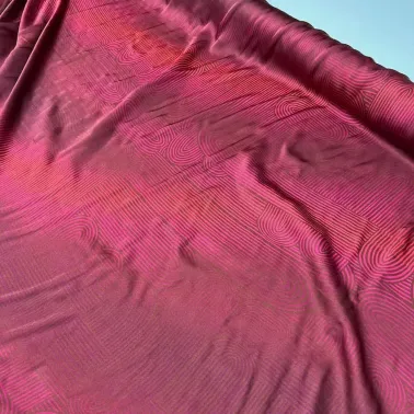 Tissu viscose traits ondulé violet fuchsia