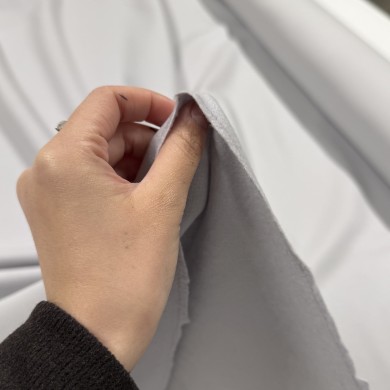 Tissu laine uni gris clair