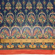 Tissu voile de polyester à fleurs fantaisie bleu multi-couleur Tissu voile de polyester à fleurs fantaisie bleu multi-couleur