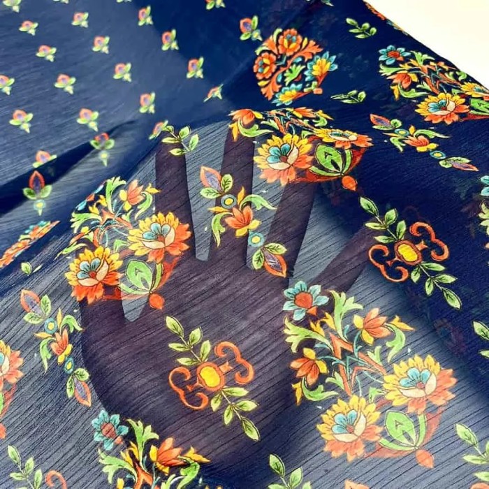 Tissu voile de polyester à fleurs fantaisie bleu multi-couleur Tissu voile de polyester à fleurs fantaisie bleu multi-couleur
