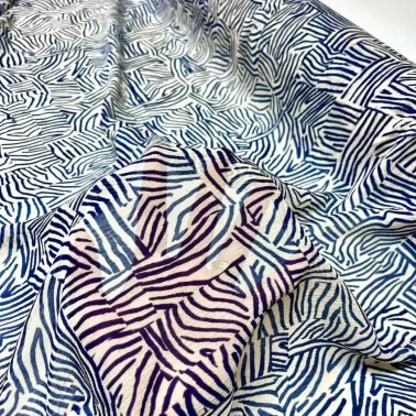Tissu polyester maze bleu