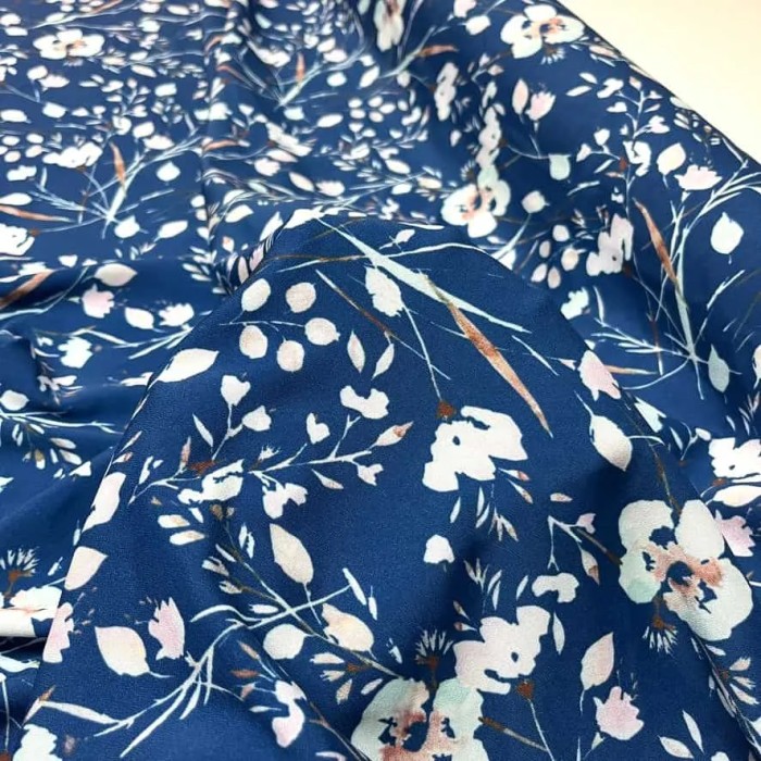 Tissu crêpe polyester fleur sakura bleu