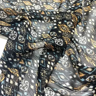 Tissu voile de polyester à rayure pendentif noir multi-couleur