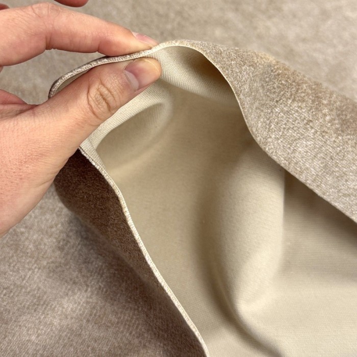 Tissu velours Maka beige taupe - Tissu d'éditeur Tissu velours Maka beige taupe - Tissu d'éditeur