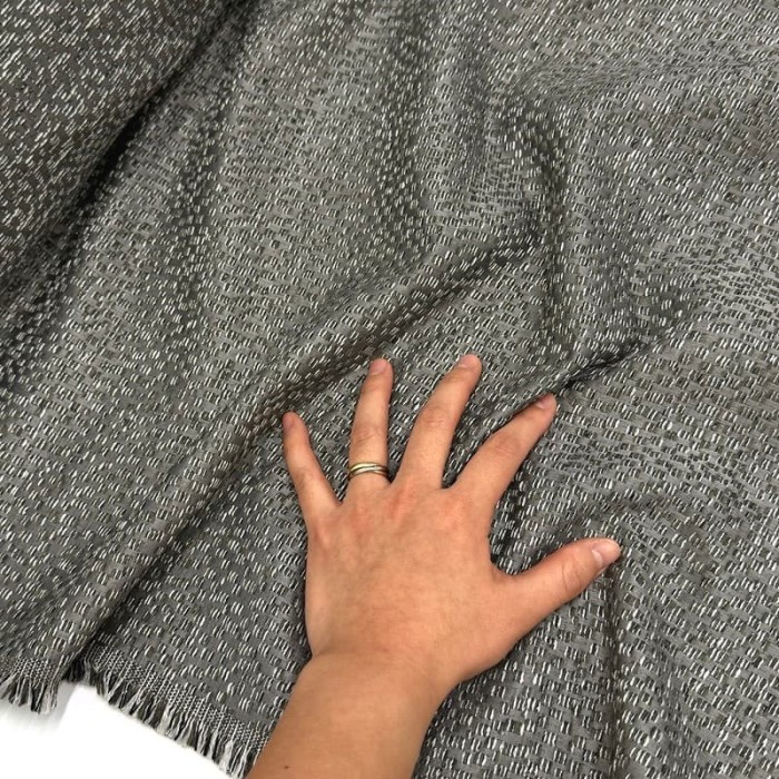 Tissu Cannet anthracite - Tissu d'éditeur - Marque française Tissu Cannet anthracite - Tissu d'éditeur - Marque française