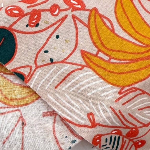 Tissu Coton imprimé Guzalor feuillage tropical & bananes corail Tissu Coton imprimé Guzalor feuillage tropical & bananes corail