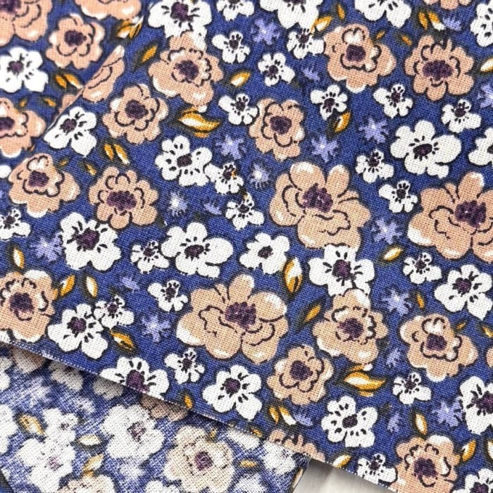 Tissu Coton imprimé Kalmi petites fleurs style liberty violet Tissu Coton imprimé Kalmi petites fleurs style liberty violet
