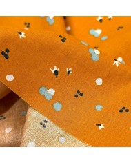 Tissu Coton imprimé Nozbi pollen de fleur caramel menthe Tissu Coton imprimé Nozbi pollen de fleur caramel menthe