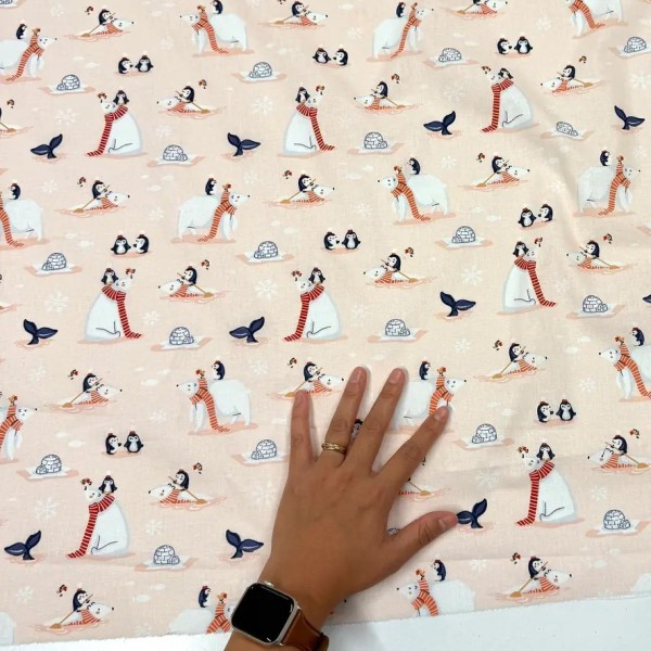Tissu Coton imprimé Banquise ours polaire & pingouins abricot Tissu Coton imprimé Banquise ours polaire & pingouins abricot
