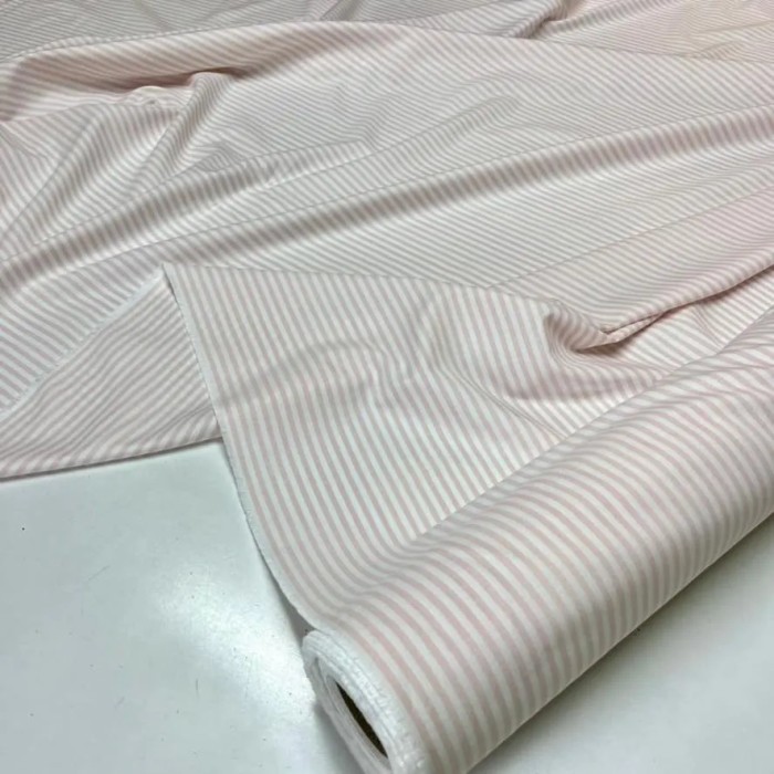 Tissu coton chambray rayures rose - Haute couture Tissu coton chambray rayures rose - Haute couture