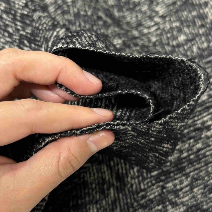 Tissu Lainage coton texturé chevrons Noir blanc - Haute couture