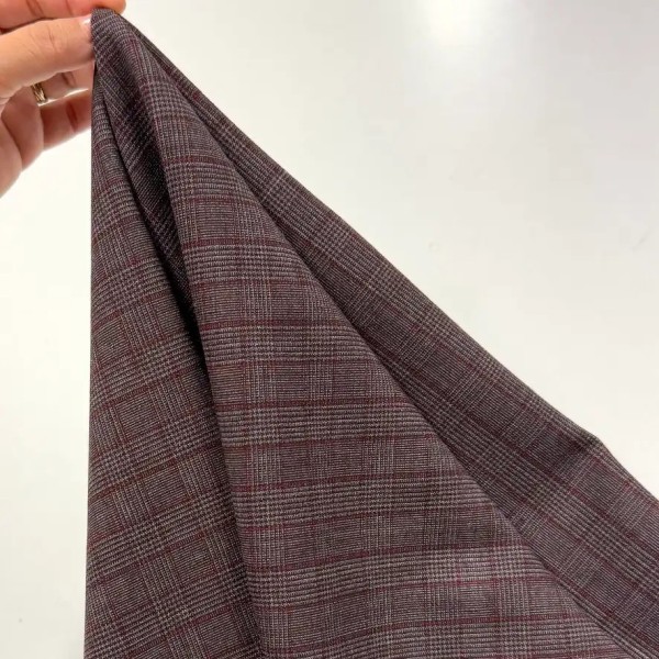 Tissu Laine Polyester écossais Marron Blanc aux Fines Lignes Rouges Tissu Laine Polyester écossais Marron Blanc aux Fines Lignes Rouges